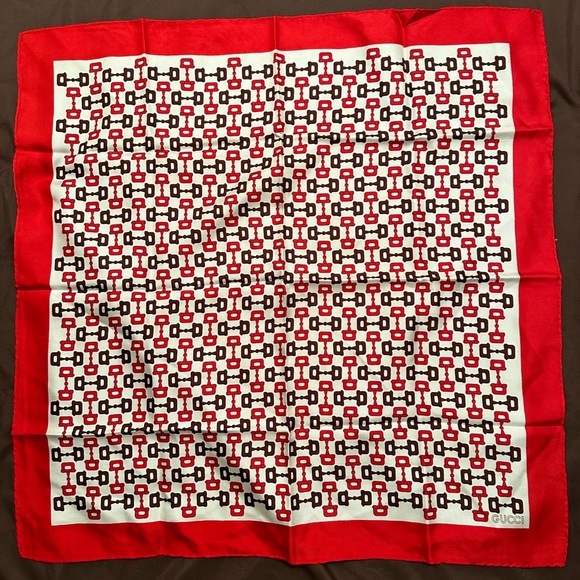 Gucci Large Scarf horsebit pattern Red Beige 83x81cm Silk Vintage - Picture 6 of 11